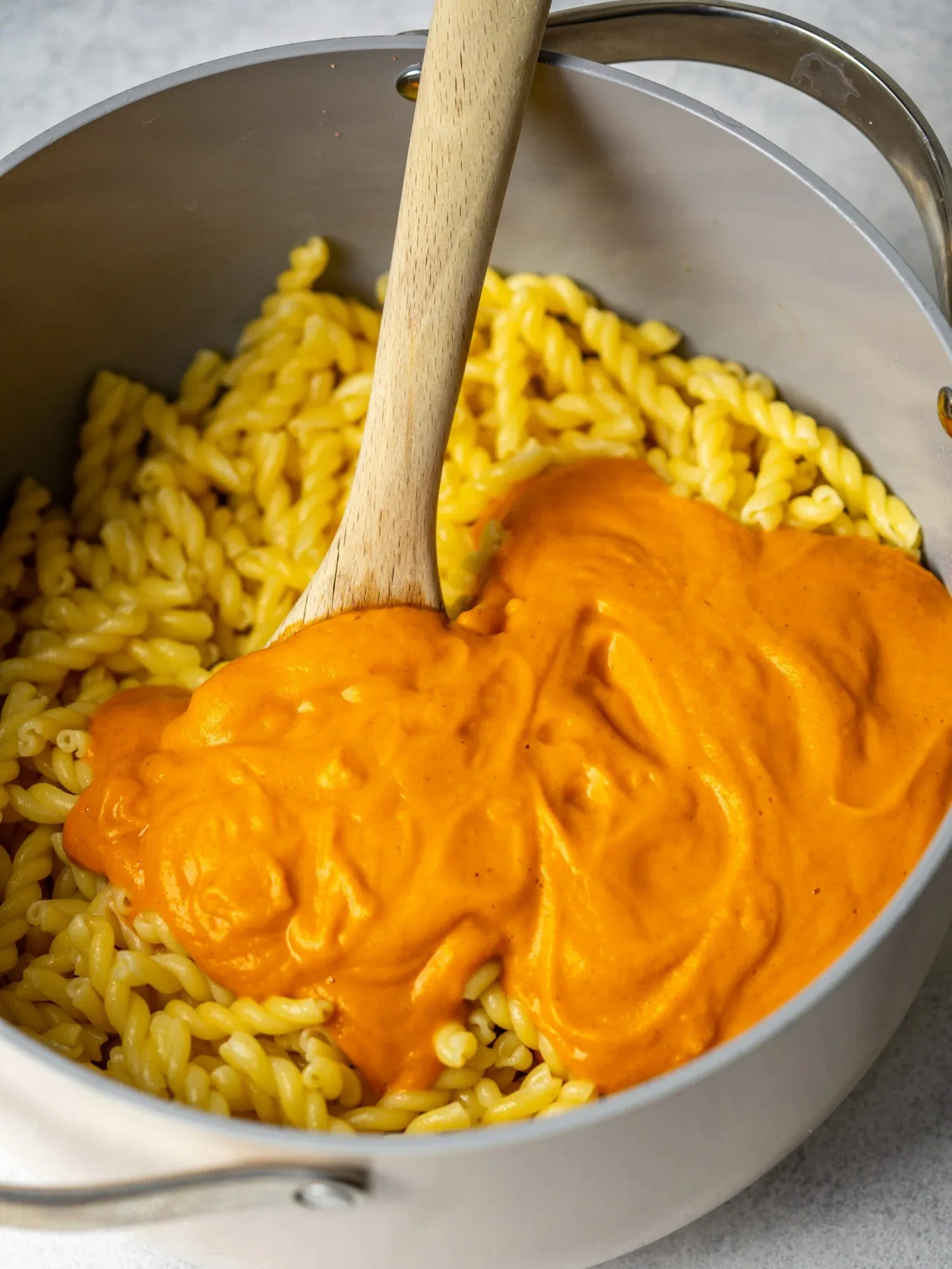Butternut Squash Pasta Sauce Rezept Butternut Squash Pasta Sauce – Einfaches Rezept Schritt für Schritt